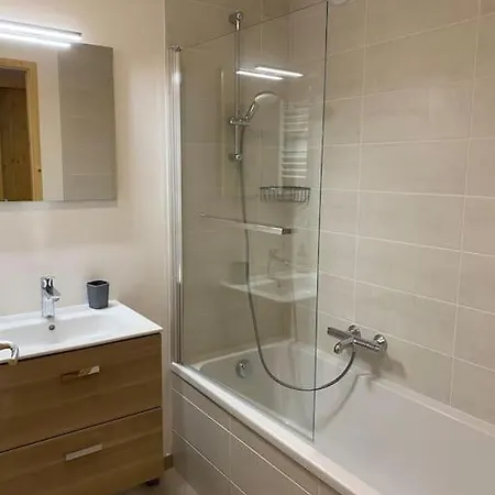 Gorgeous 2 Bedroom, 2 Full Bath, In Apartment! Winner Of 2025 And 2024 Traveller Award! Apartment Morzine